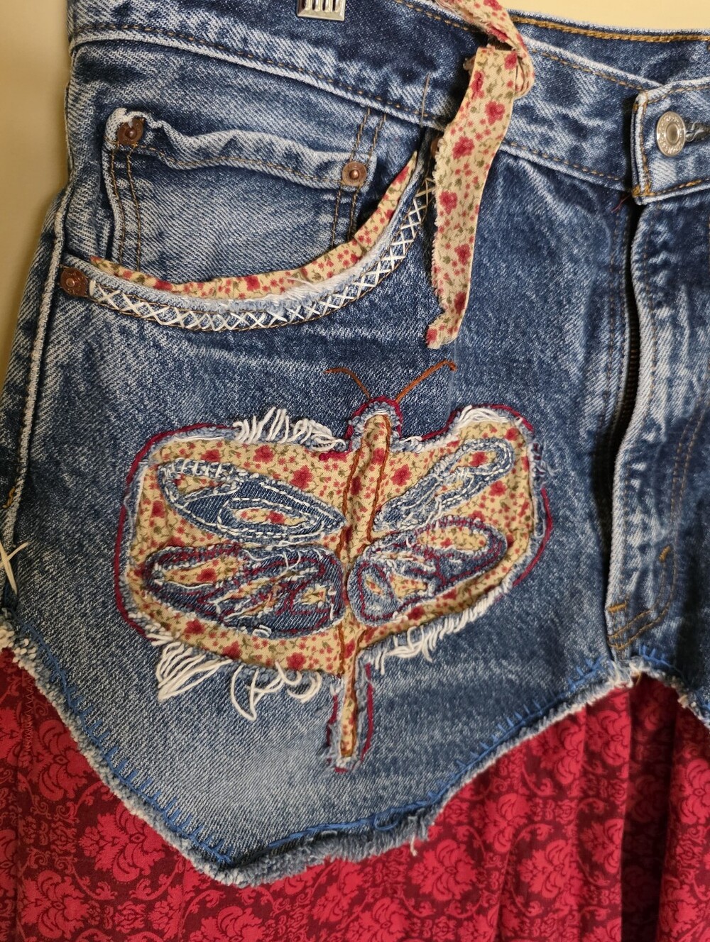 HAND CRAFTED Maxi Skirt UPCYCLED Blue Denim Dragonfly Fringed  Red Print Size 12 - Picture 7 of 9